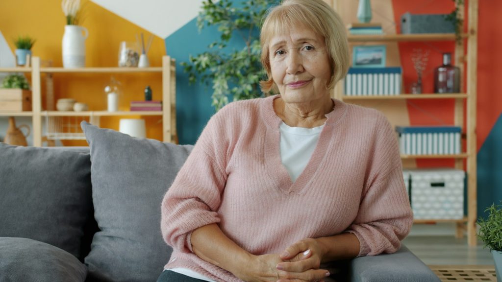 In-home dementia care in Florida: a caregiver helping an older woman at home